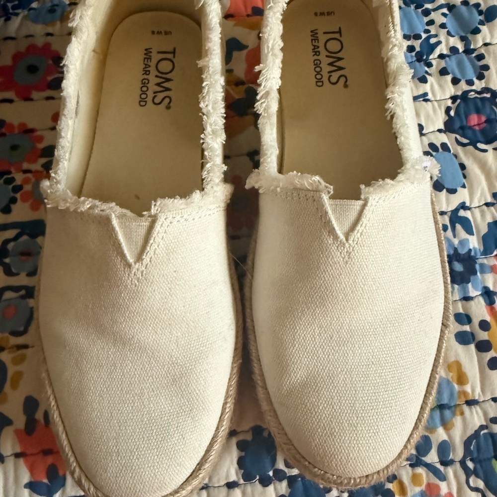 TOMS Cream Canvas Frayed Slip-Ons